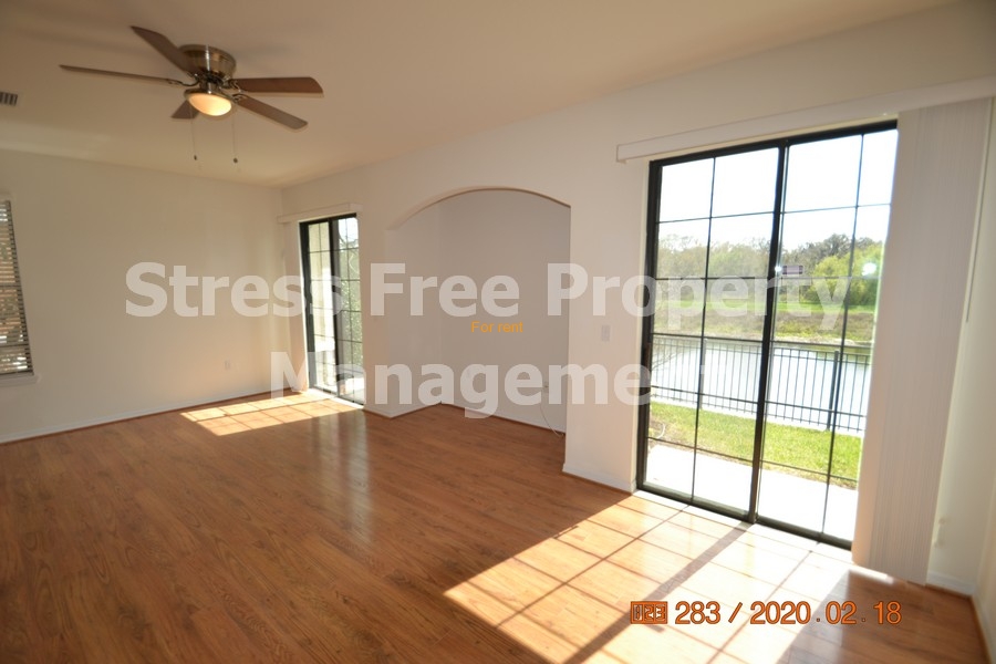 16609 Kingletridge Ave. Lithia, FL 33547